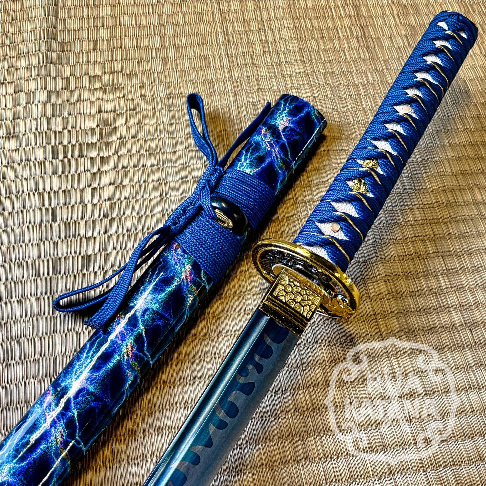 Katana, 1060 Steel, Blue Blade, Golden Lion Theme – RVA Katana