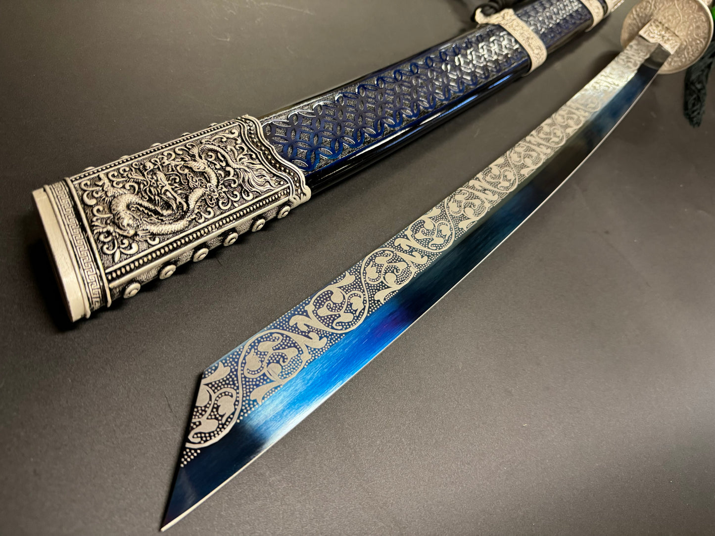 Long Kangxi Dao - Blue Manganese Dragon Theme