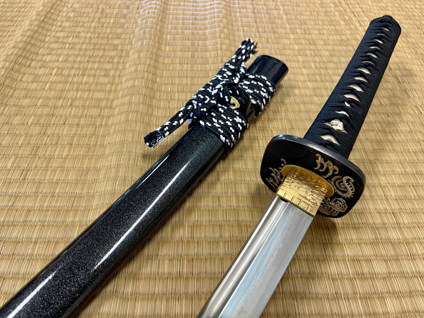 Moritaka Razor Prestige Katana - Dragon Scholar - T10 Clay-Tempered Choji Hamon Hadori Polish