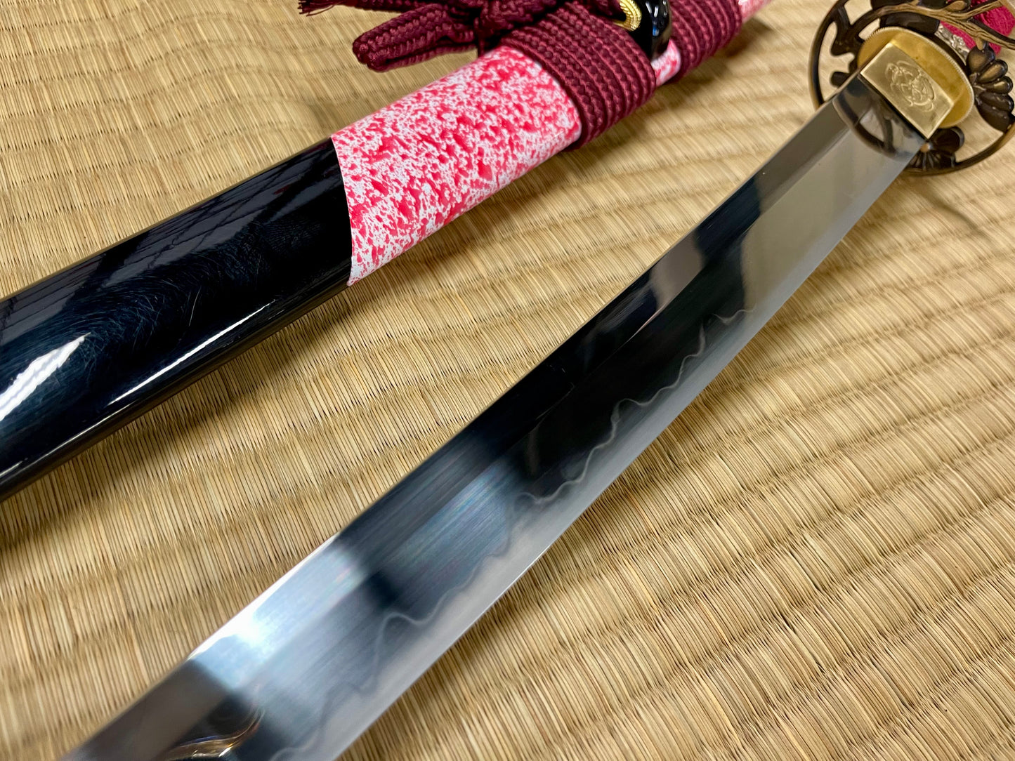 Moritaka Razor Crimson Cherry Katana - T10 Clay-Tempered Hadori Polish