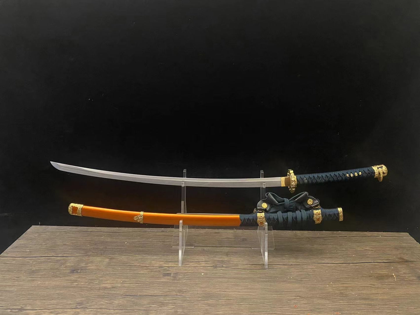 Cloudhammer Silk Itomaki Tachi - Forest Gold - 32" nagasa, sx105v Choji Hamon