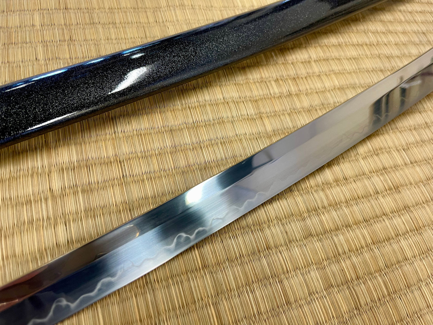 Moritaka Razor Katana -Midnight Fuji - T10 Clay-Tempered Hadori Polish