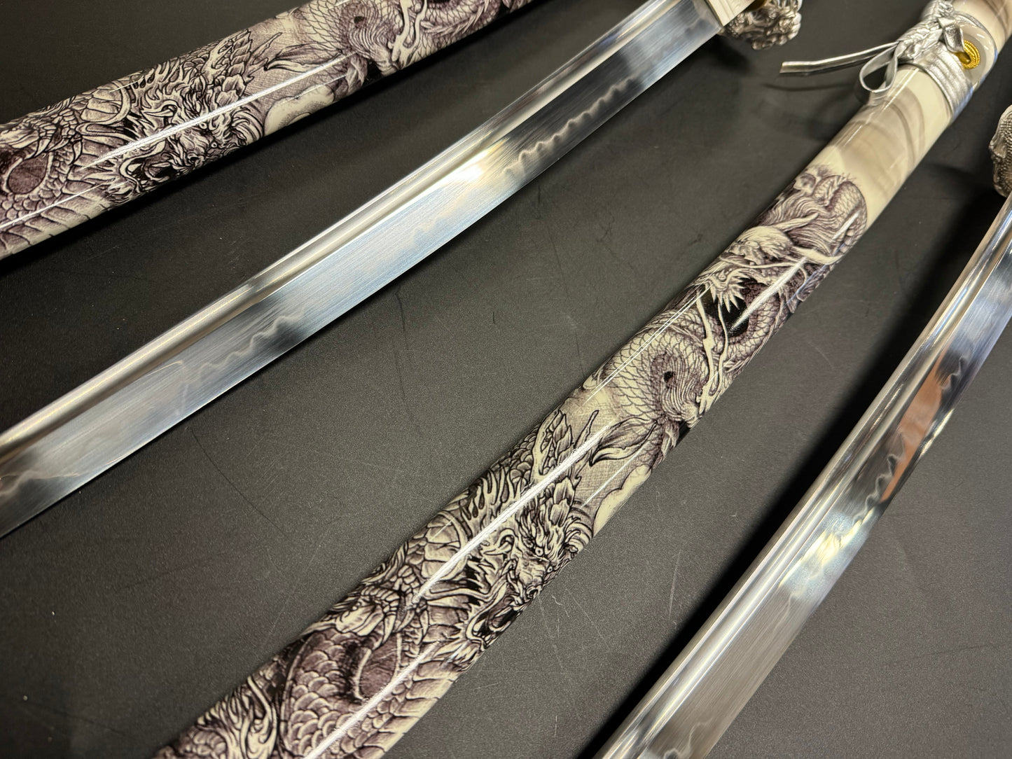 Dragonspring Katana Wakizashi Daisho - Silver Dragon - T10 Steel Clay Tempered