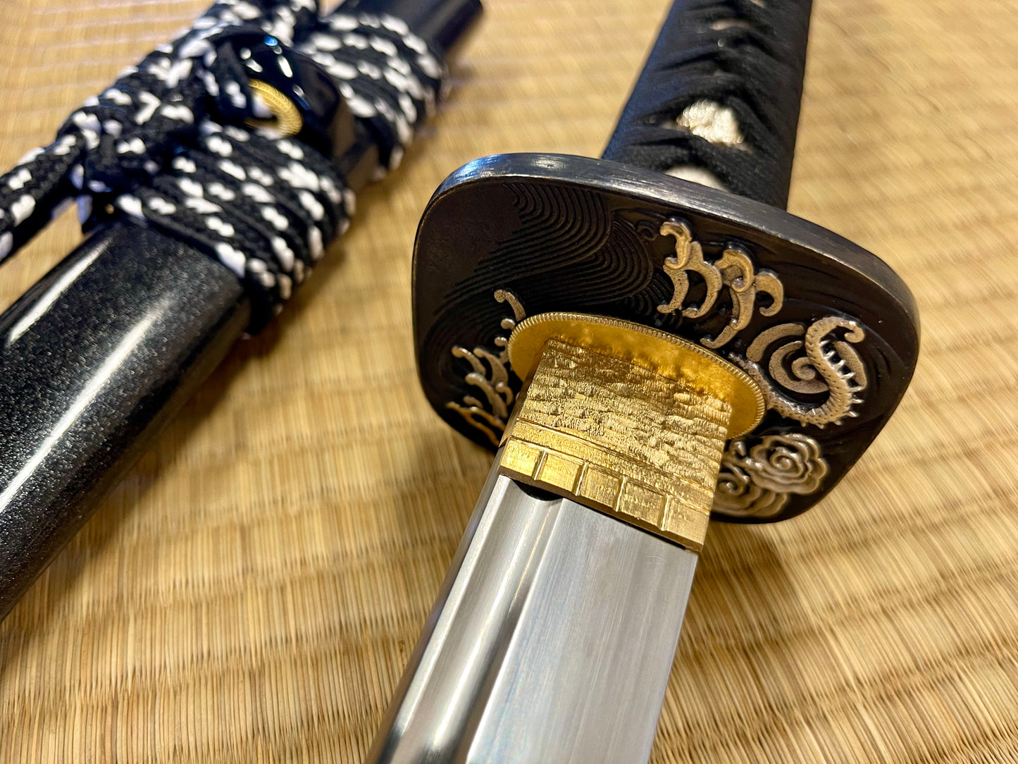 Moritaka Razor Prestige Katana - Dragon Scholar - T10 Clay-Tempered Choji Hamon Hadori Polish