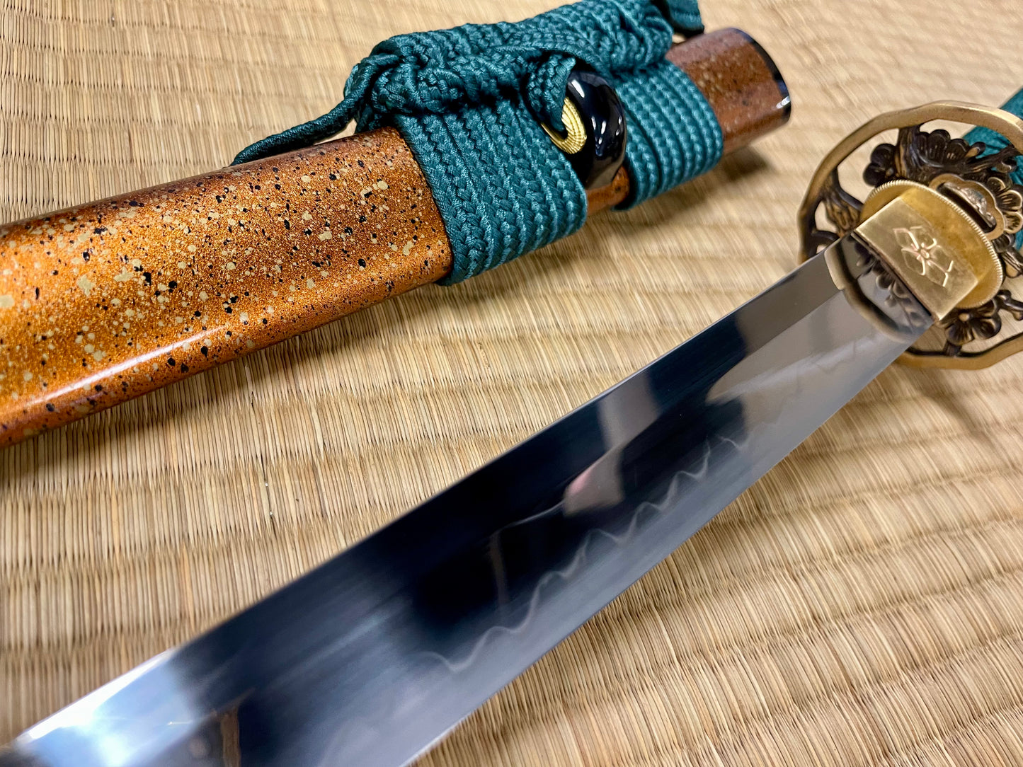 Moritaka Razor Katana - Sun Cherry   - T10 Clay-Tempered Hadori Polish