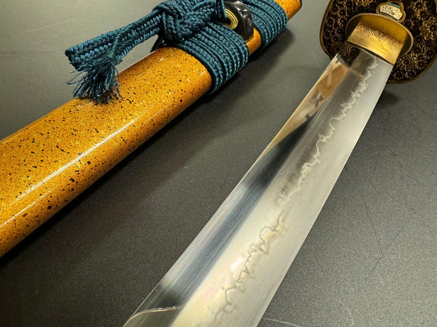 Dragonspring Katana - Golden Blooms - T10 Clay Tempered Choji Hamon