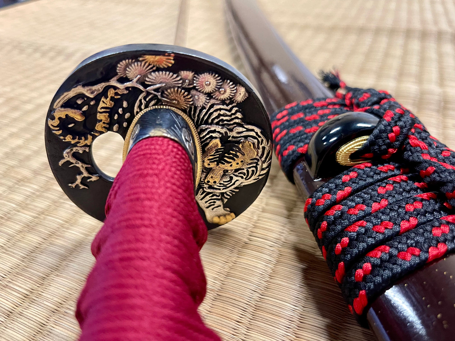 Moritaka Razor Elite Katana - Stalking Tiger -T10 Clay-Tempered Saka Midare Hamon