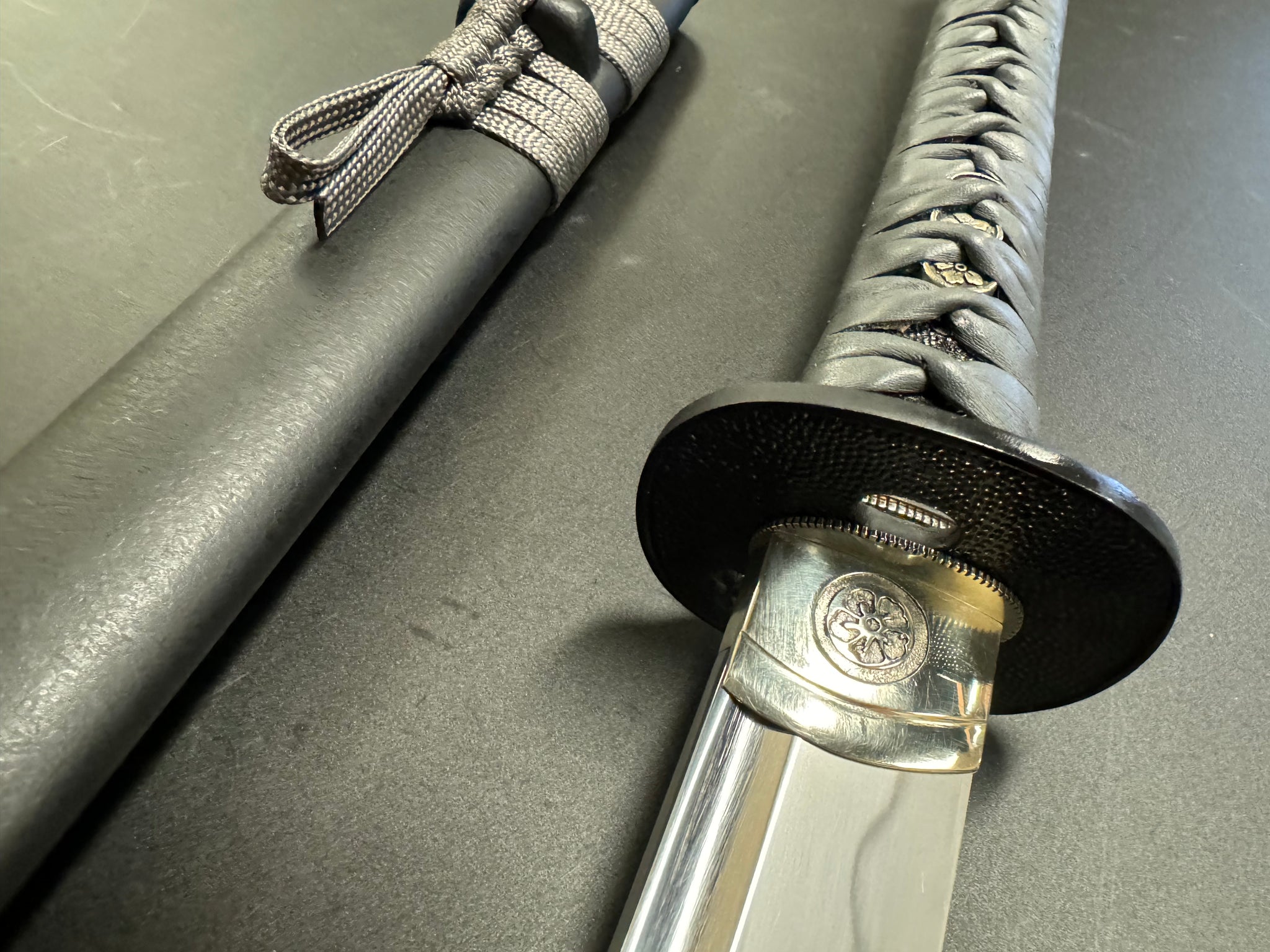 Thaitsuki Shoshin Hana Katana, 1095 Clay tempered