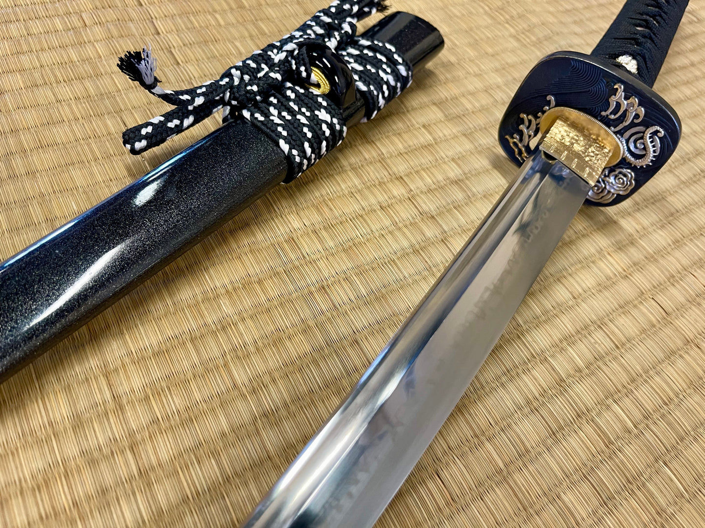 Moritaka Razor Prestige Katana - Dragon Scholar - T10 Clay-Tempered Choji Hamon Hadori Polish