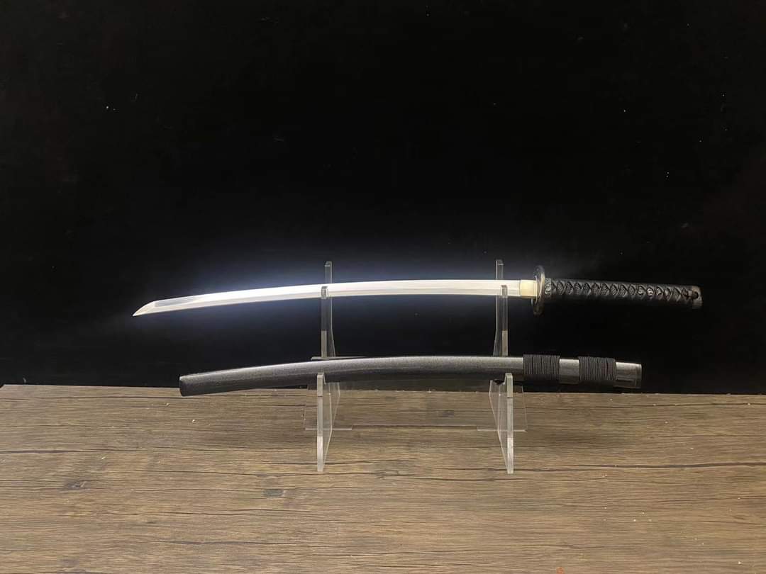 Cloudhammer Wakizashi - Black Lotus - s5 Shock Steel