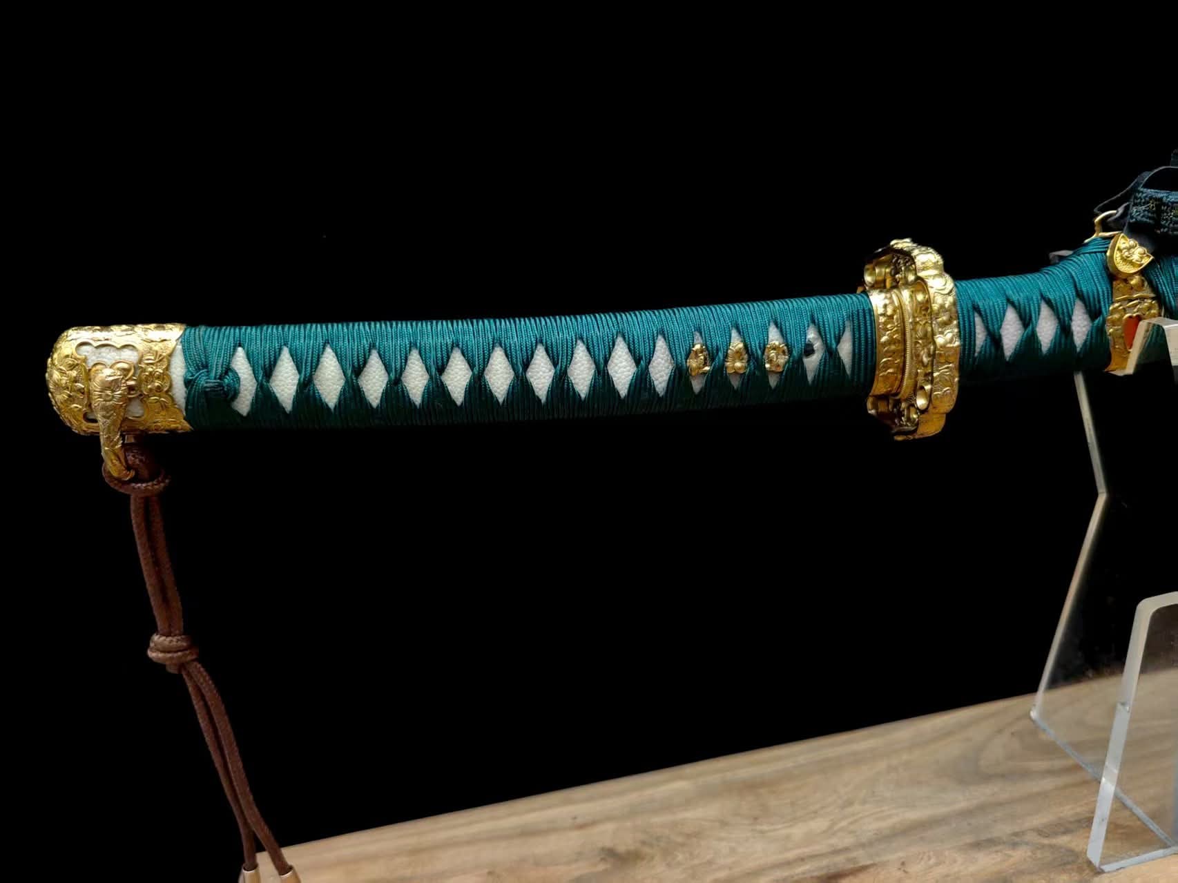 Cloudhammer Silk Itomaki Tachi - Forest Gold - 32