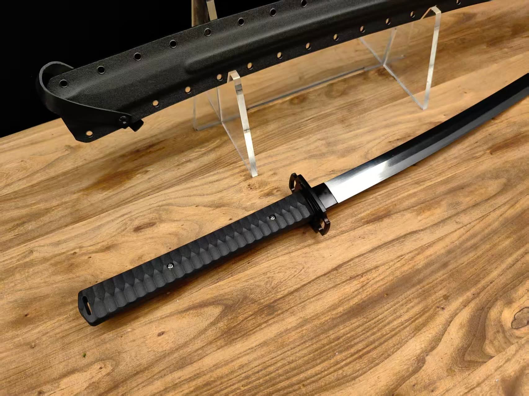 Cloudhammer Tactical Katana - Raindrop Damascus