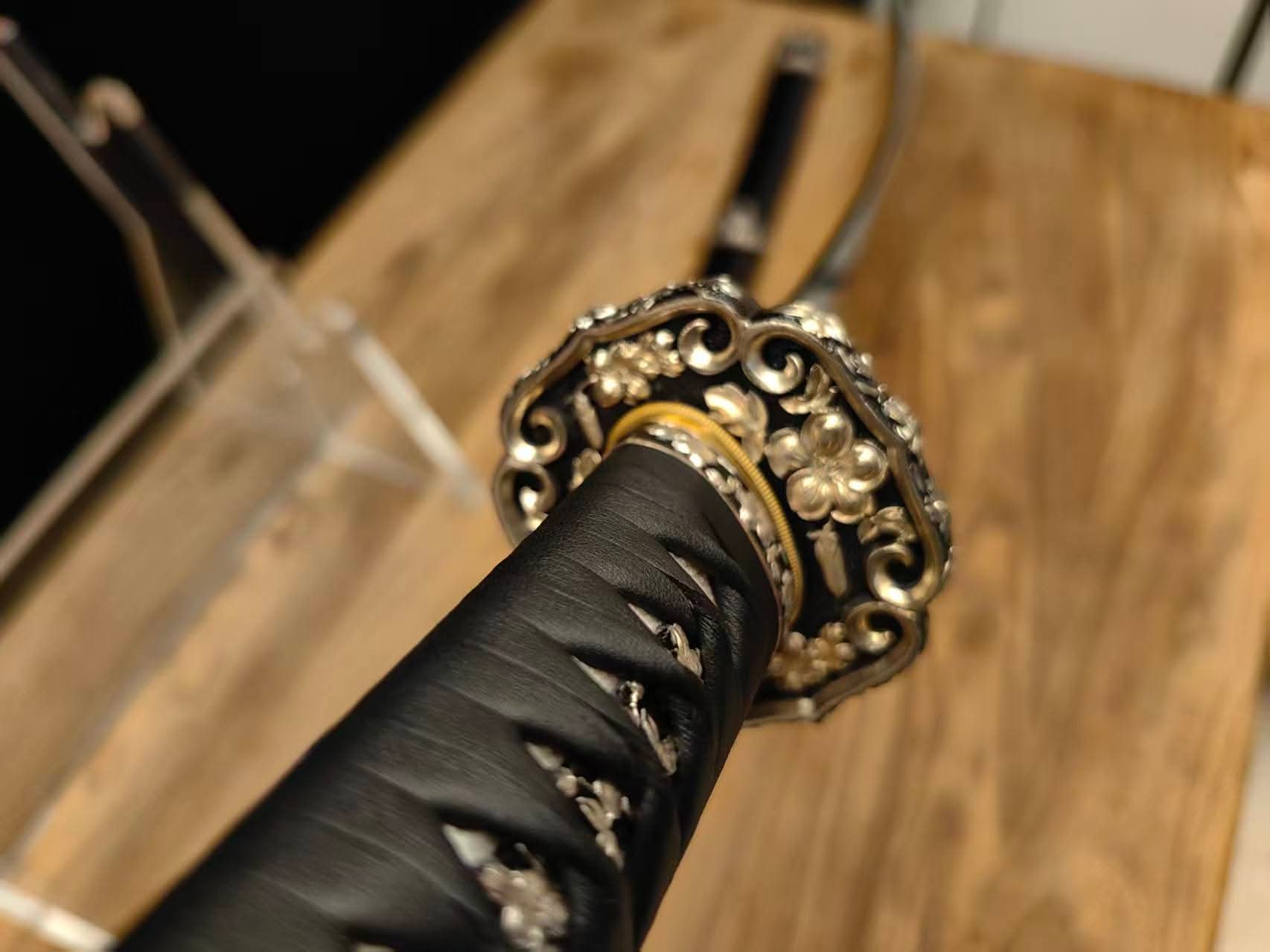 Cloudhammer Tachi - Onyx Cherry - s5e