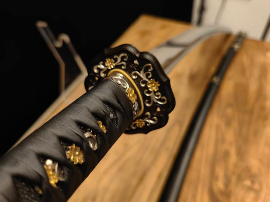 Cloudhammer Odachi -  Gold Silver - s5e