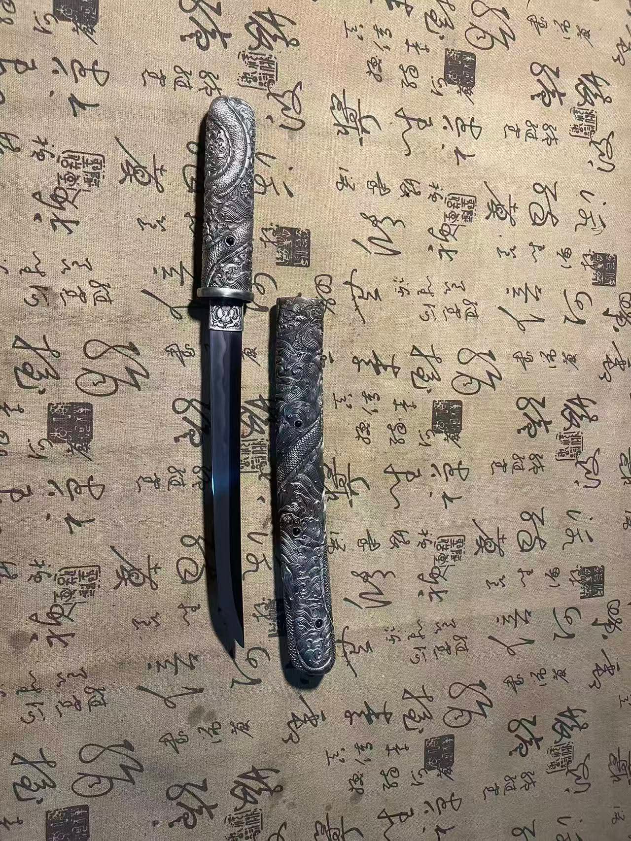 Cloudhammer Aikuchi Tanto