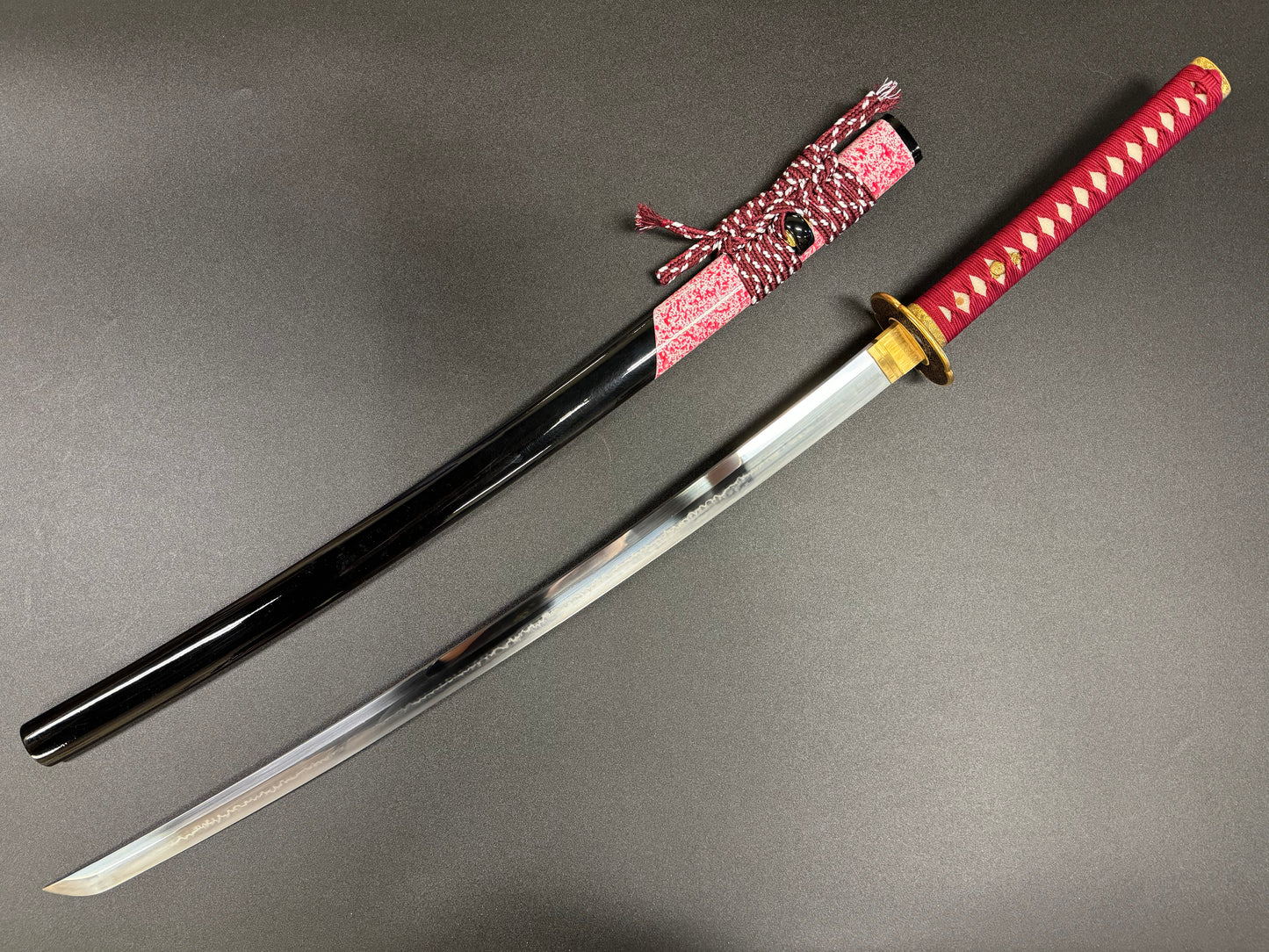 Moritaka Razor Prestige Katana - Crimson Lattice - T10 Clay Tempered, Hadori Polish