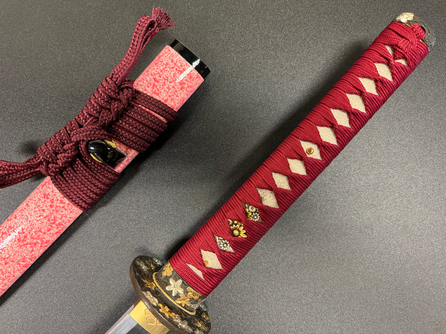 Moritaka Razor Elite - Scarlet Bloom Katana - T10 Clay-tempered