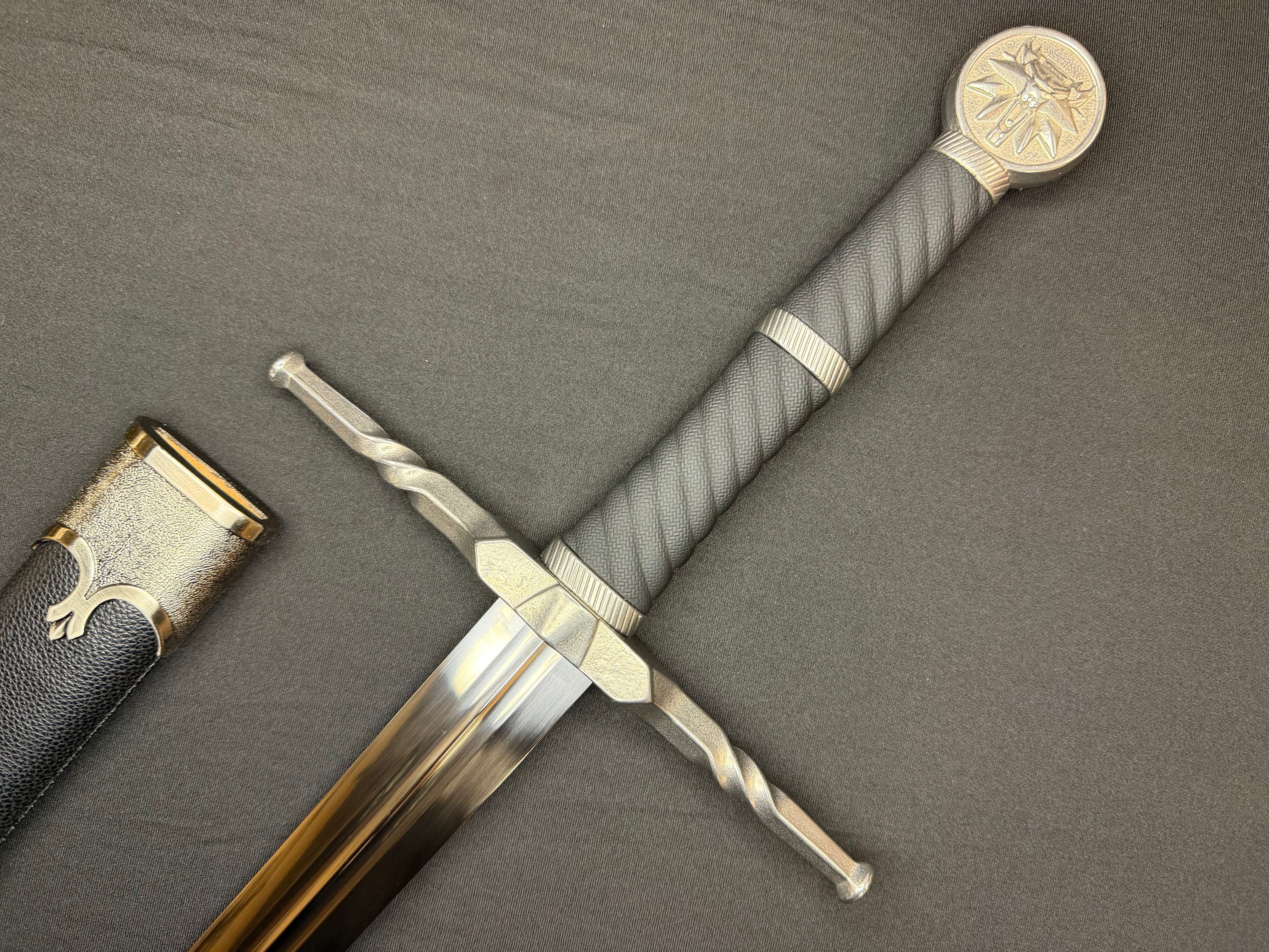 Phoenix Armory Witcher 3 Wild Hunt Sword of Gerald 65Mn