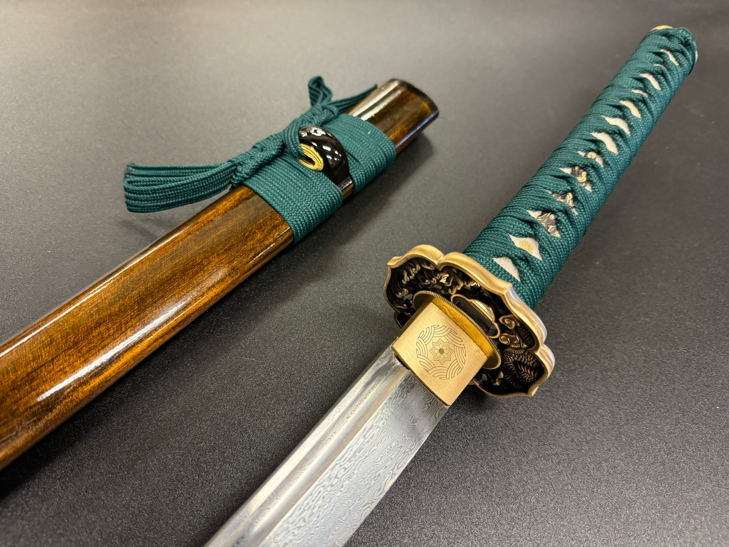 Dragonspring Forge Katana - Green Dragon - Damascus