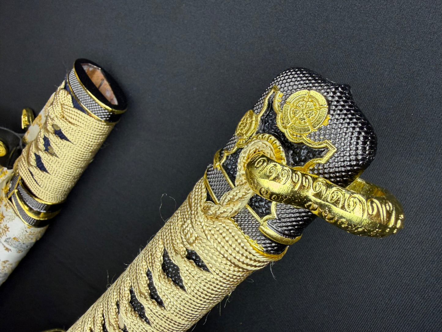 Phoenix Armory Tachi - Golden Court 65Mn