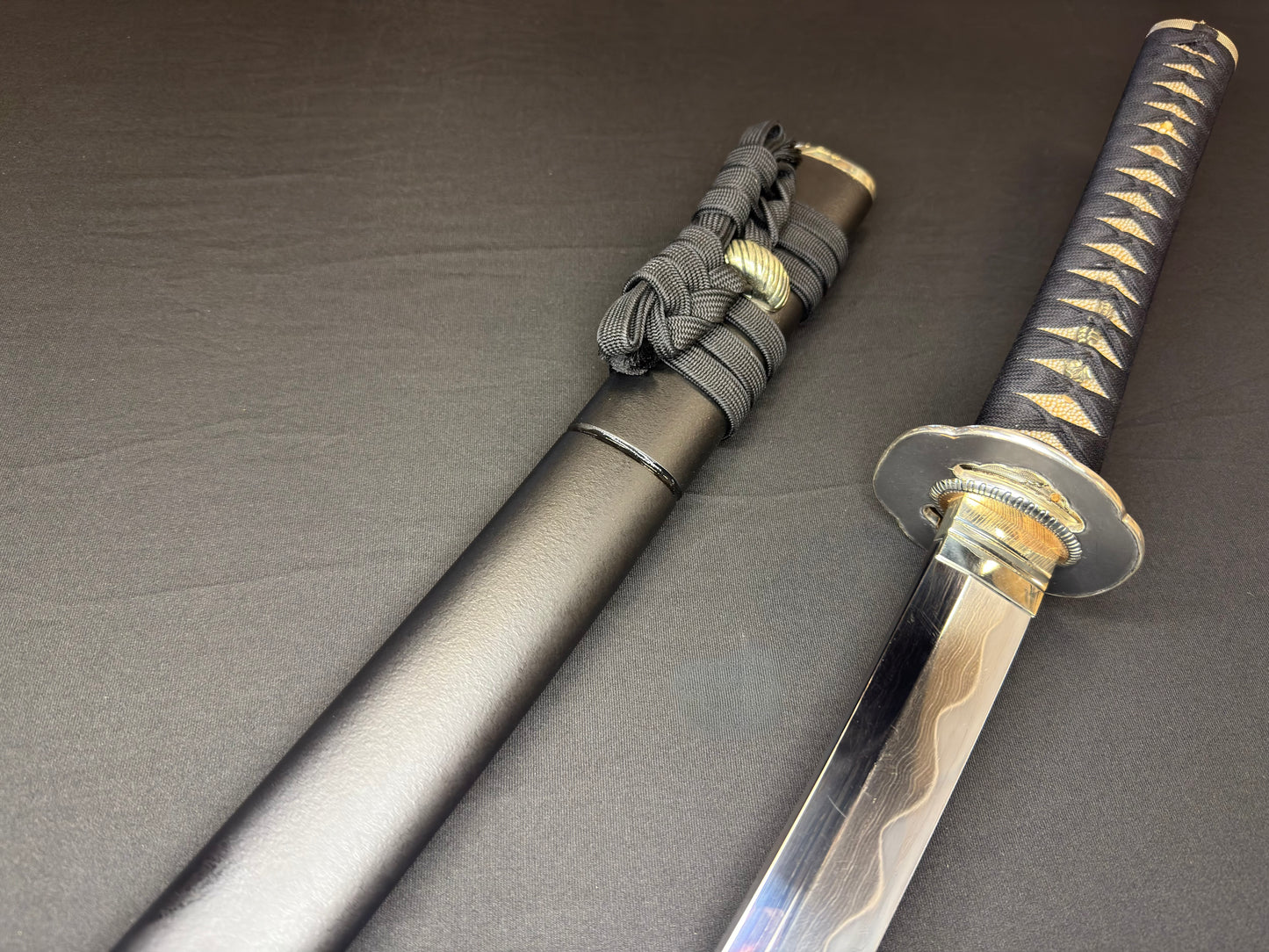 Thaitsuki Katana - Black Omukade Special Edition Honsanmai 1095