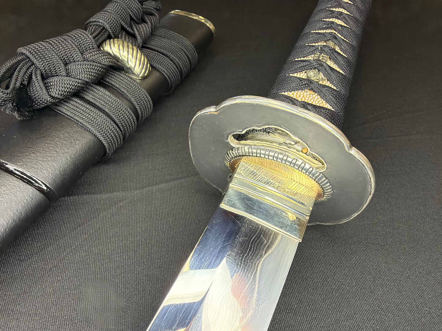 Thaitsuki Katana - Black Omukade Special Edition Honsanmai 1095