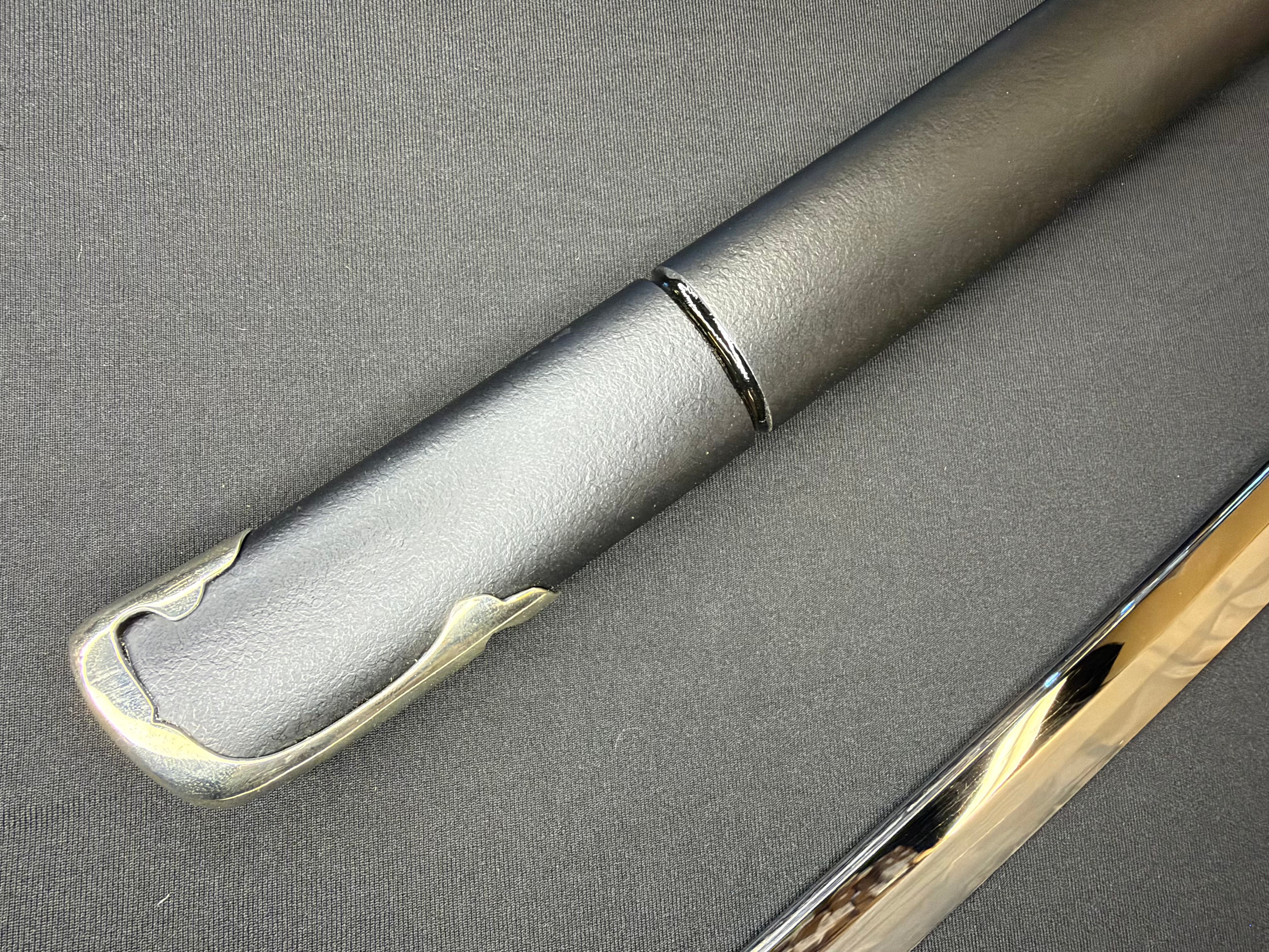Thaitsuki Katana - Black Omukade Special Edition Honsanmai 1095