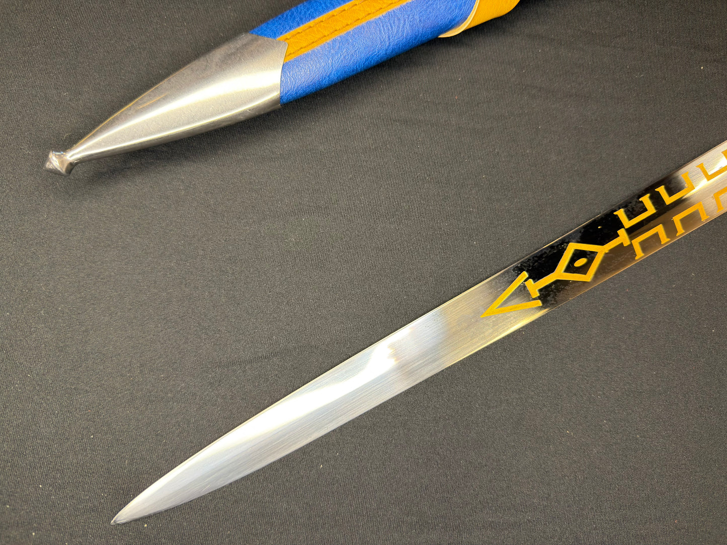 Phoenix Armory Longsword - Witcher III Wild Hunt Aerondight Sword 65Mn