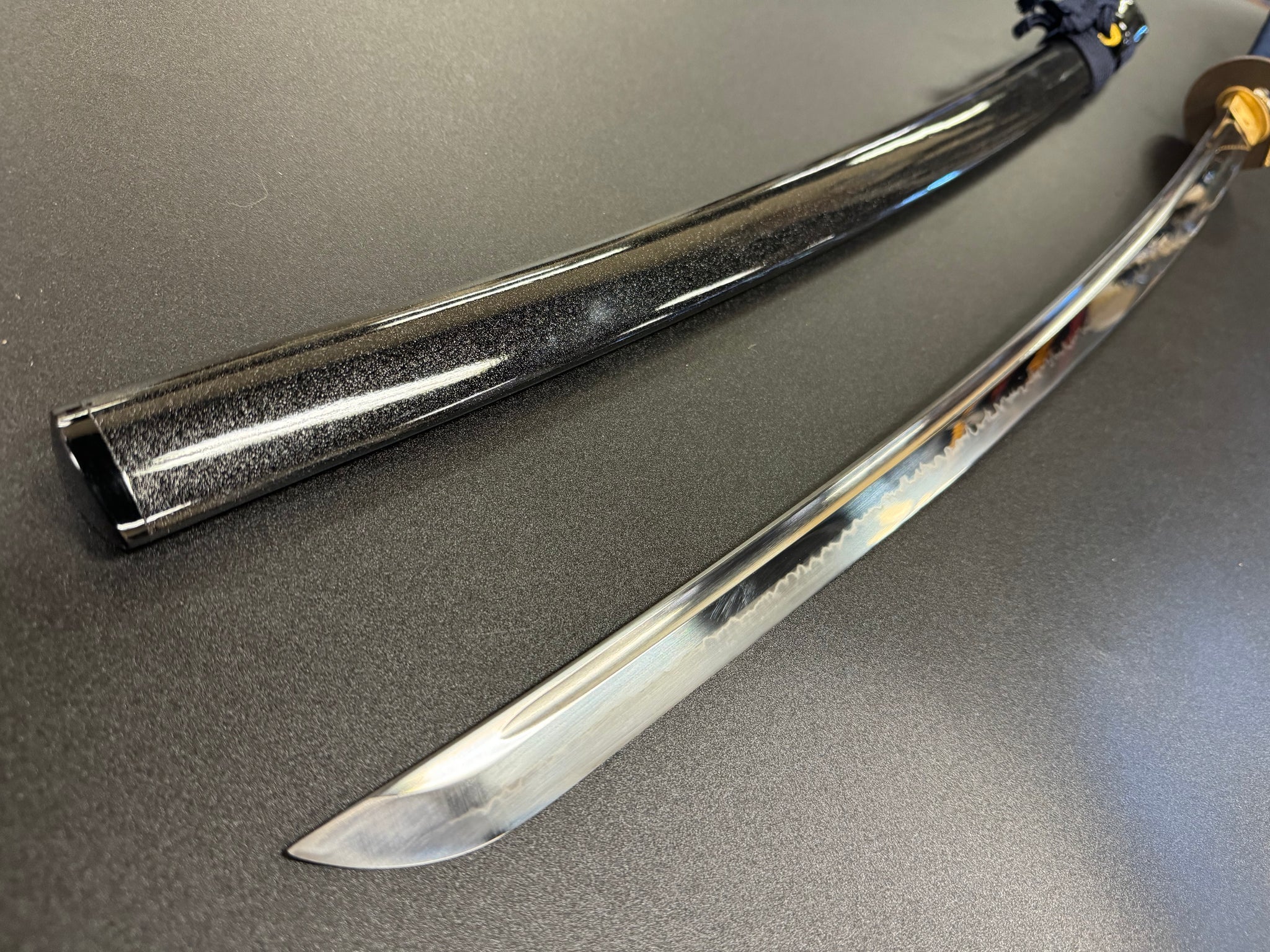 Moritaka Razor Prestige Blue Dragonfly Katana - T10 Clay Tempered Hadori Polish