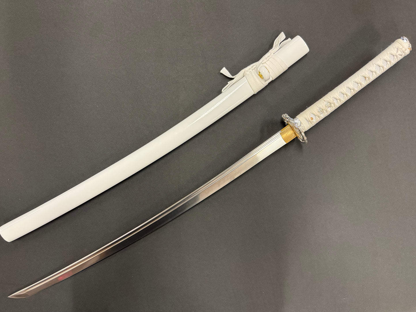 Dragonspring Forge Katana - White Plum - 65mn Steel