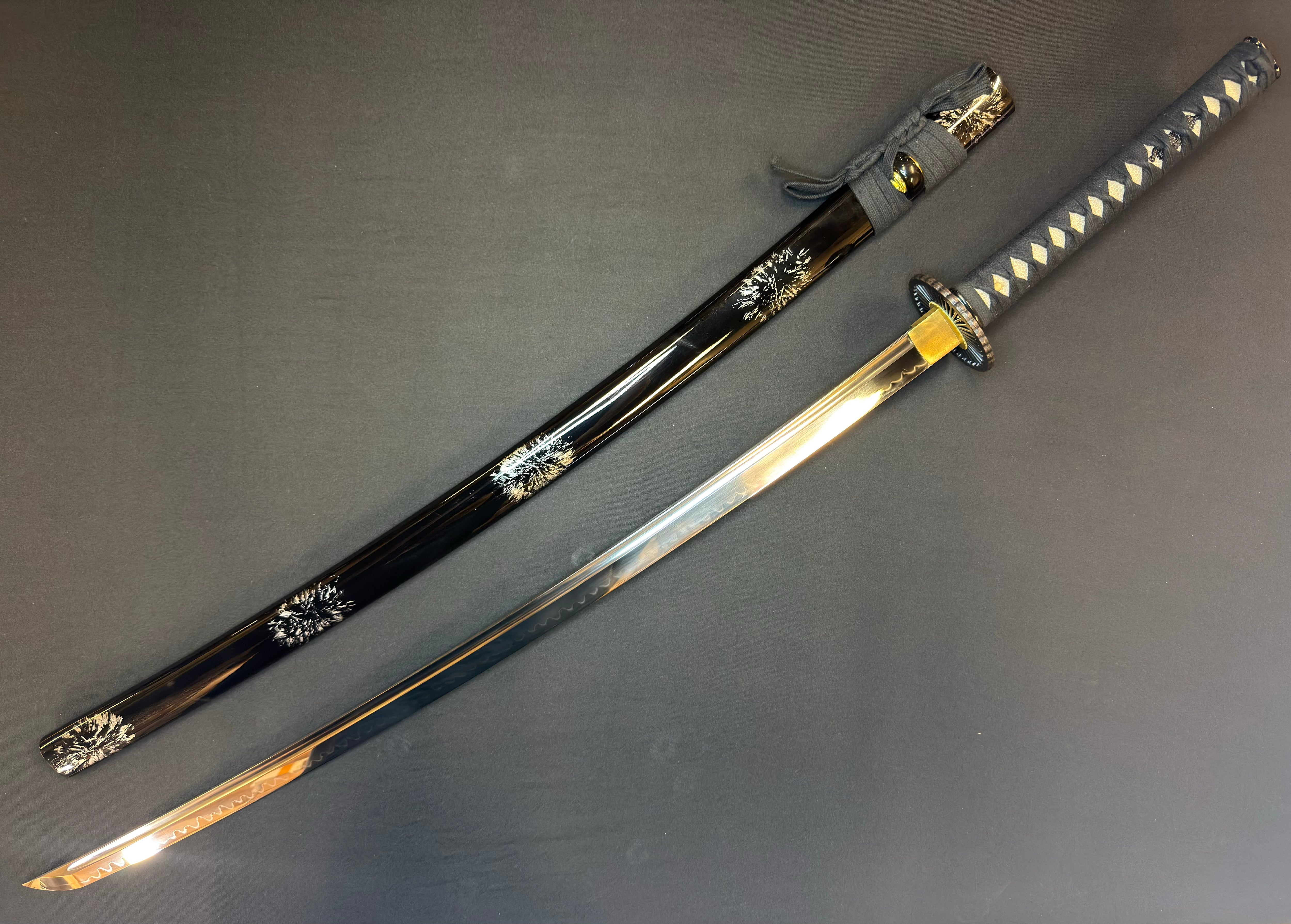 Legacy Blades Katana - Starlight Kiku Okatana 1095