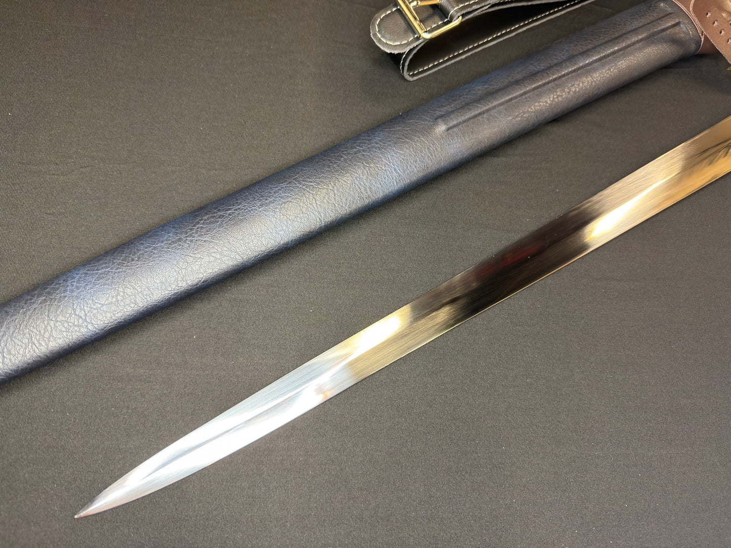 Phoenix Armory Longsword - The Redeemer 65Mn