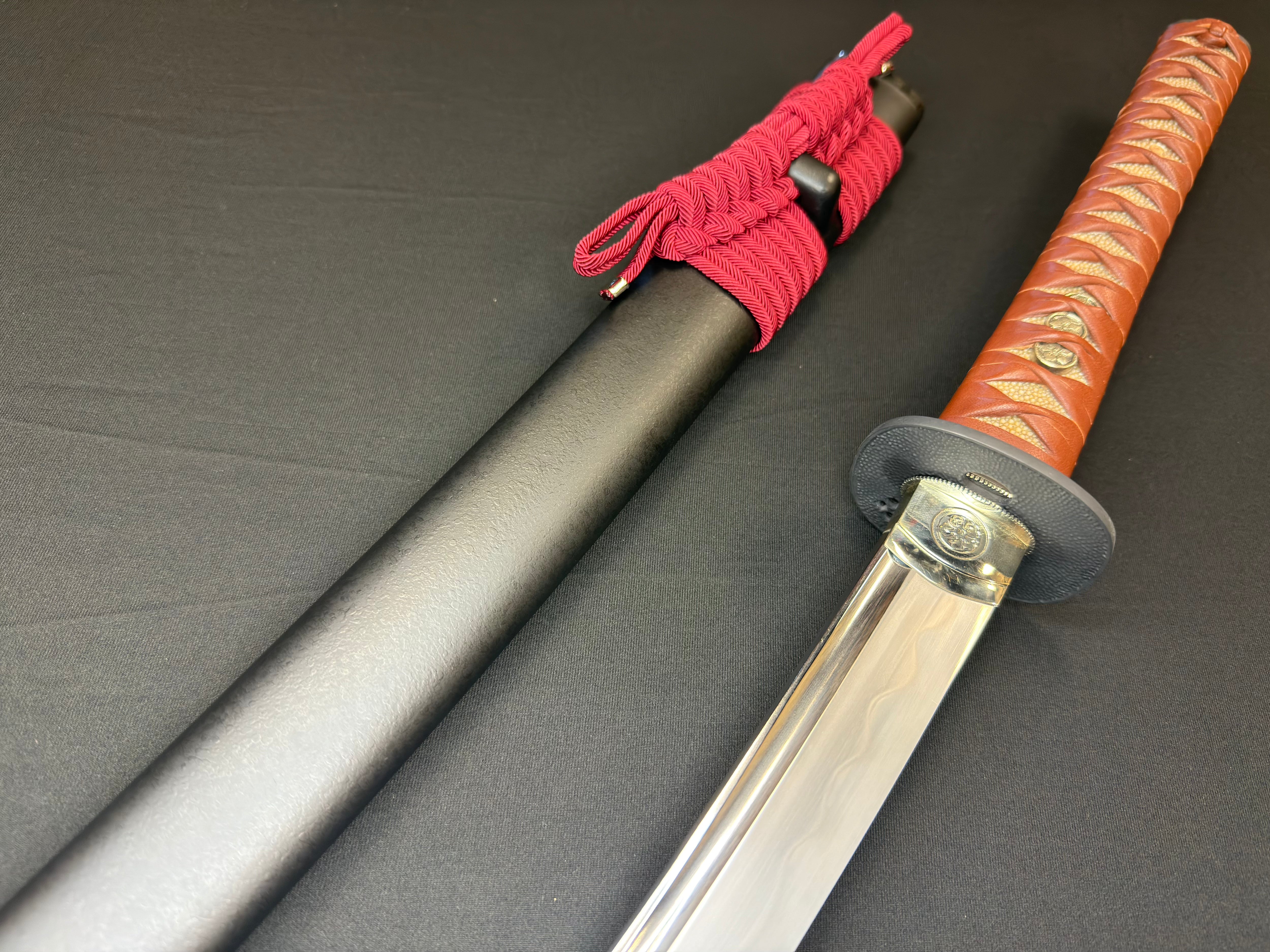 Thaitsuki Custom Katana - Shoshin Crimson Hana 1095 Clay Tempered