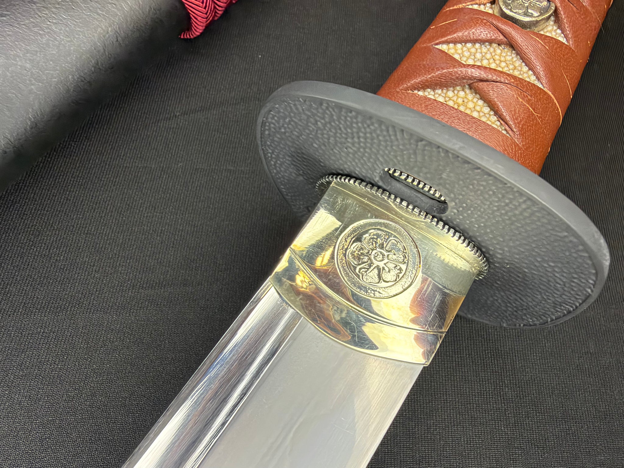 Thaitsuki Custom Katana - Shoshin Crimson Hana 1095 Clay Tempered