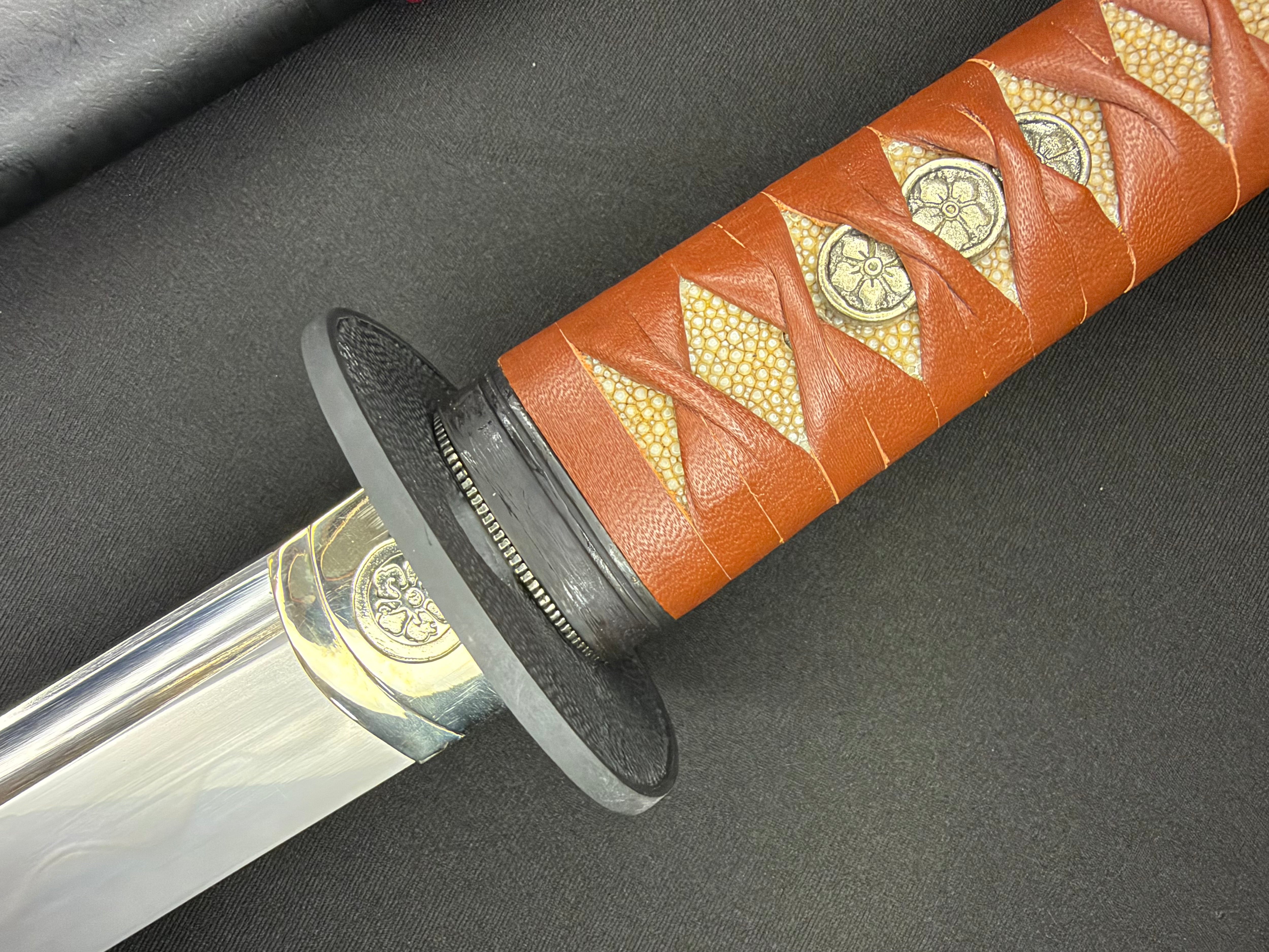 Thaitsuki Custom Katana - Shoshin Crimson Hana 1095 Clay Tempered