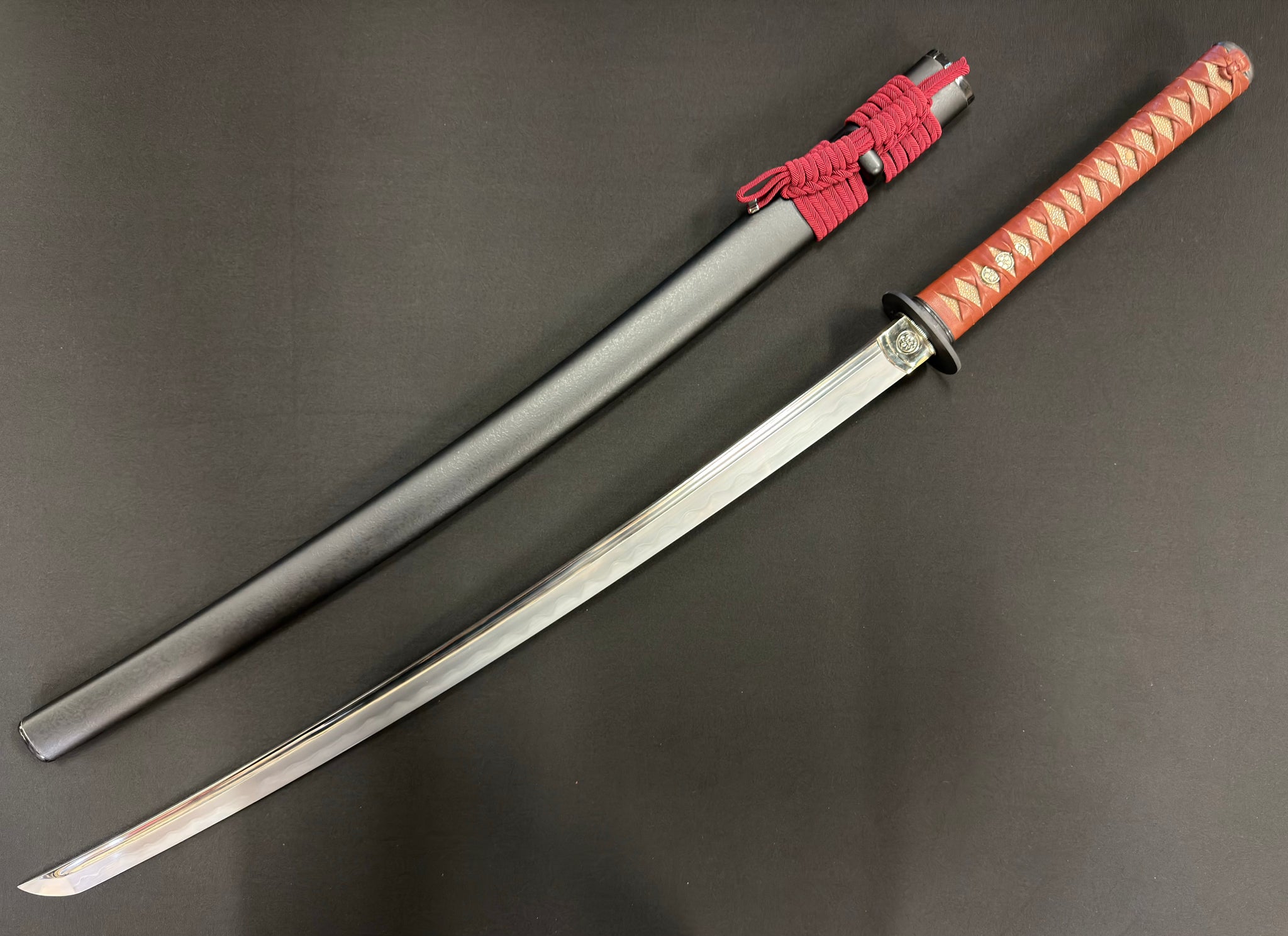 Thaitsuki Custom Katana - Shoshin Crimson Hana 1095 Clay Tempered