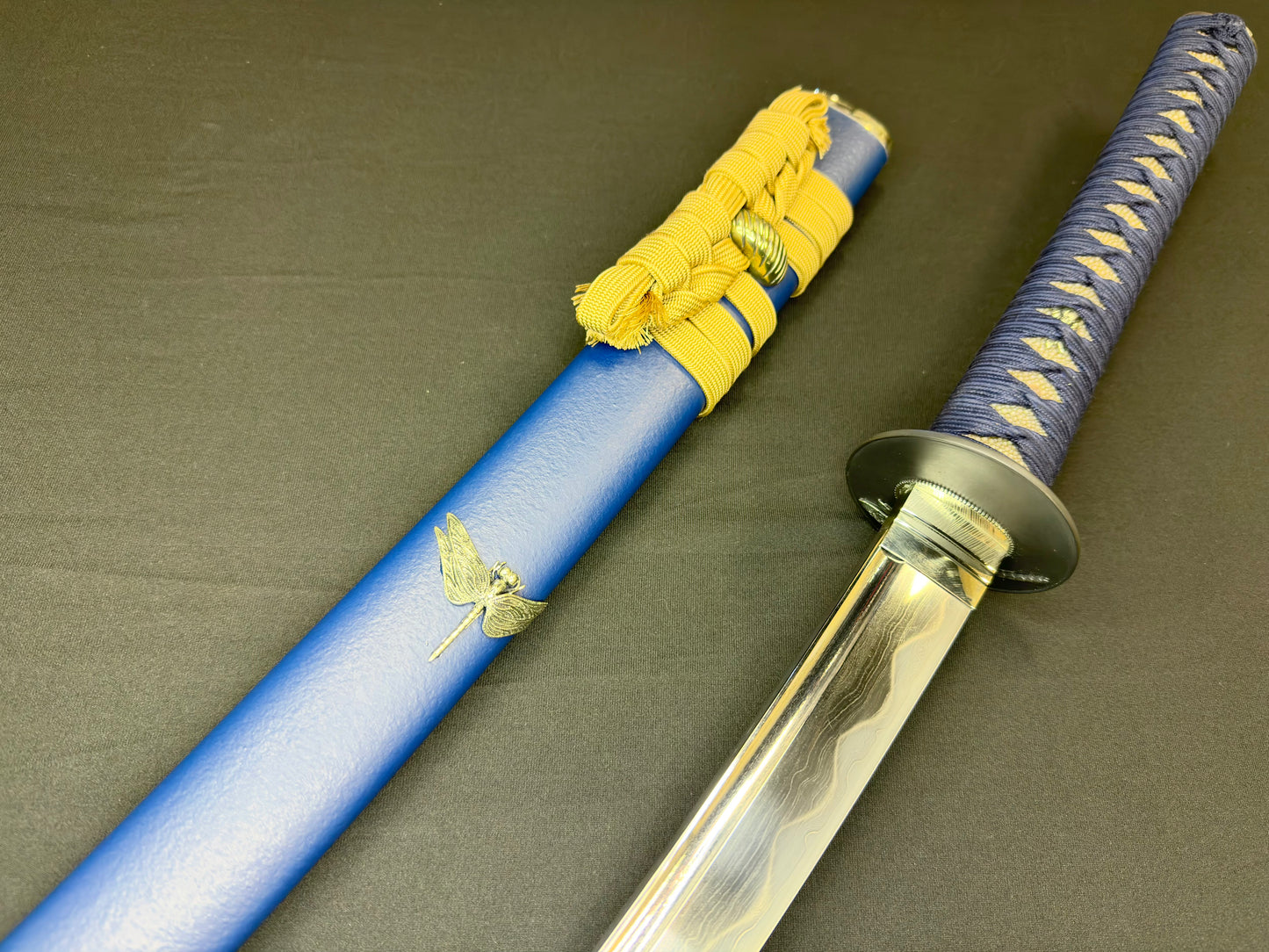 Thaitsuki Custom Katana - Sea Tonbo Sanmai Clay tempered