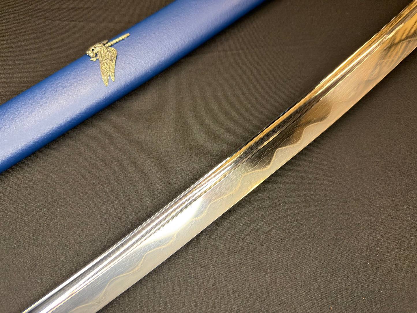 Thaitsuki Custom Katana - Sea Tonbo Sanmai Clay tempered