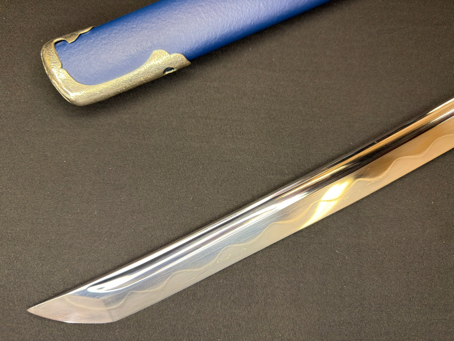 Thaitsuki Custom Katana - Sea Tonbo Sanmai Clay tempered