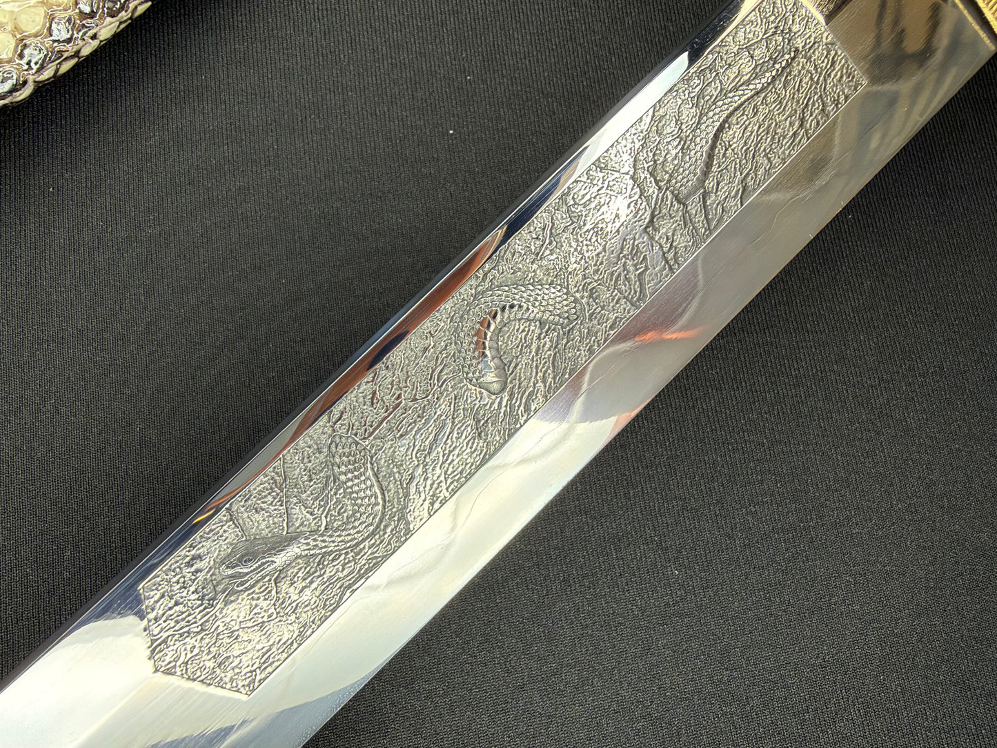 Phoenix Armory Craftsman Elite Katana - Forest Viper Folded Oroshigane Horimono