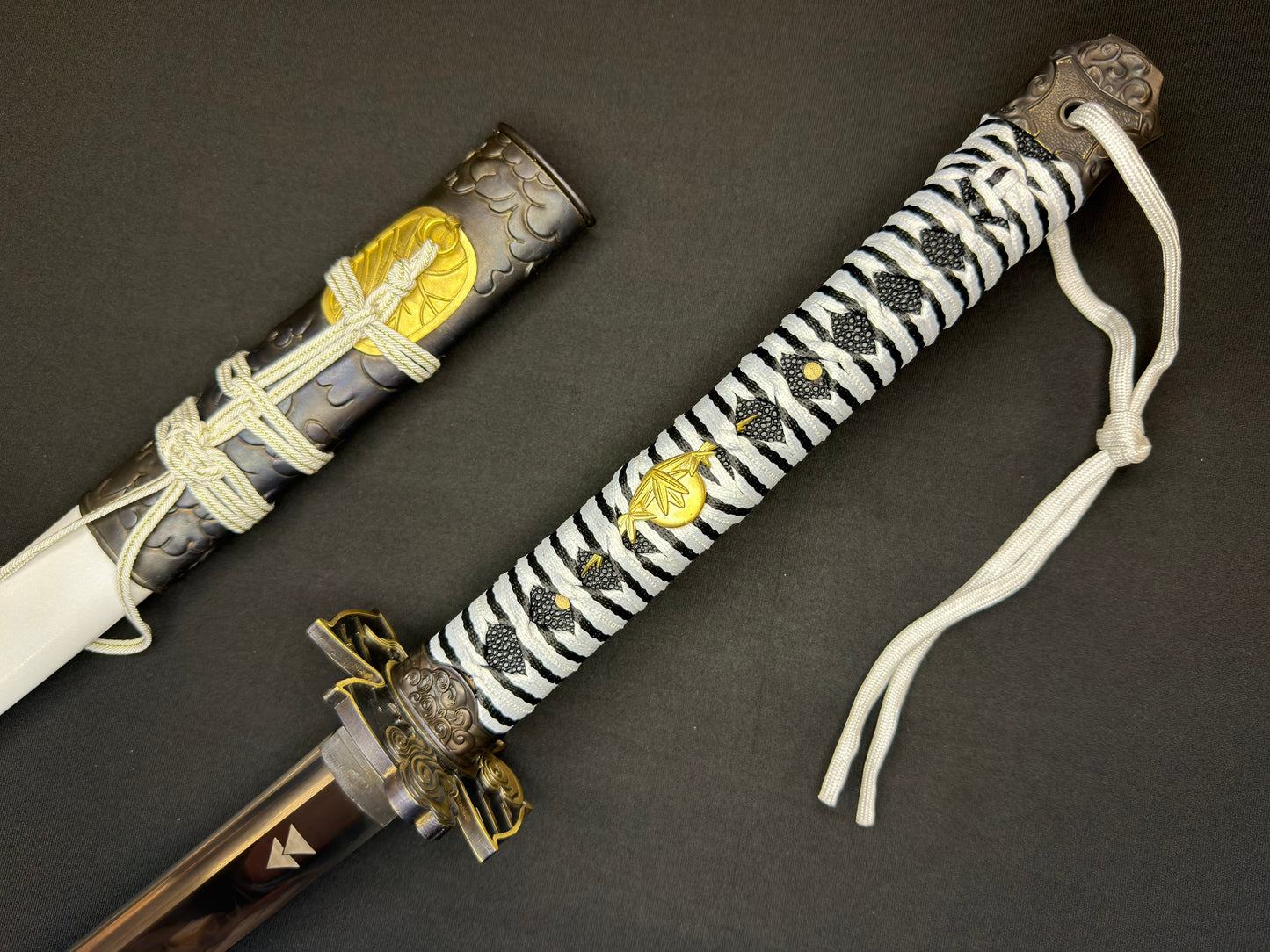 Phoenix Armory Katana - Ghost Of Tsushima Emperor's Tears T10