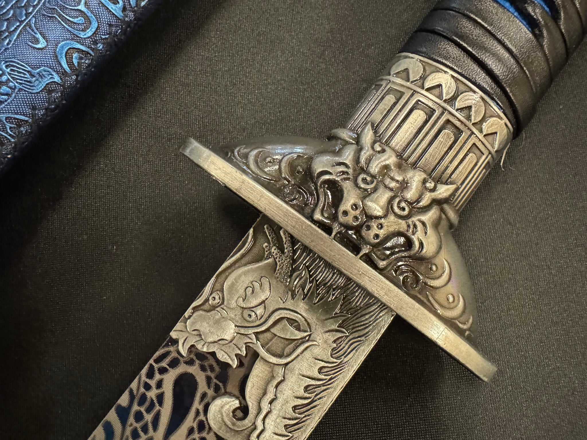 PRE-OWNED Ming Blue Tiger Dao 65Mn