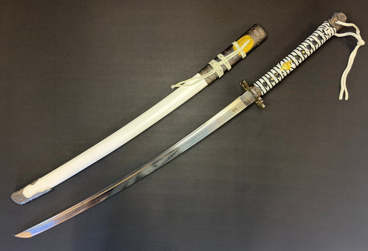 Phoenix Armory Katana - Ghost Of Tsushima Emperor's Tears T10