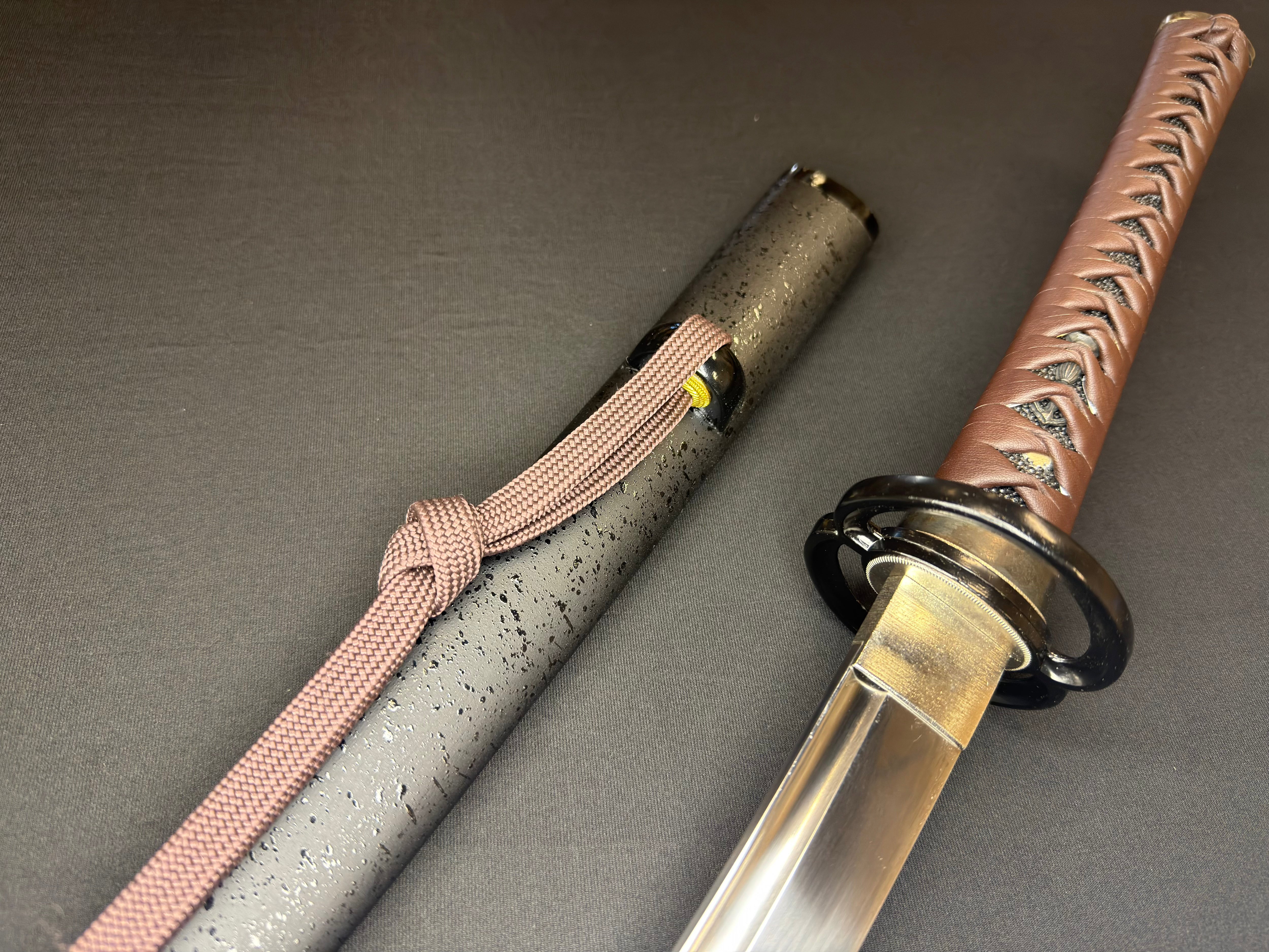 PRE-OWNED Cloudhammer Iaito - Brown Musashi 440c Stainless Steel - 70cm/27.5