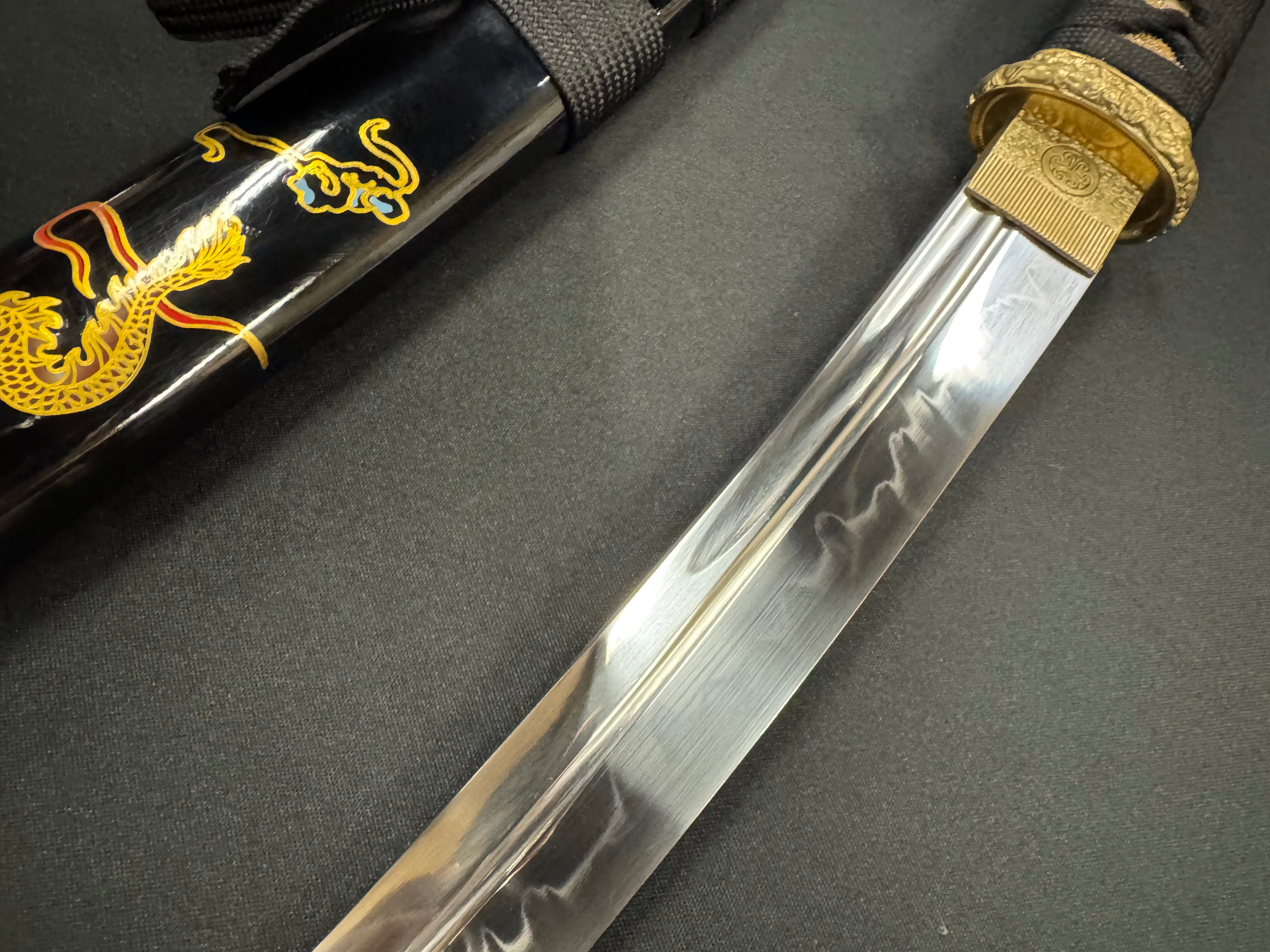 Phoenix Armory Tanto - Golden Dragon T10