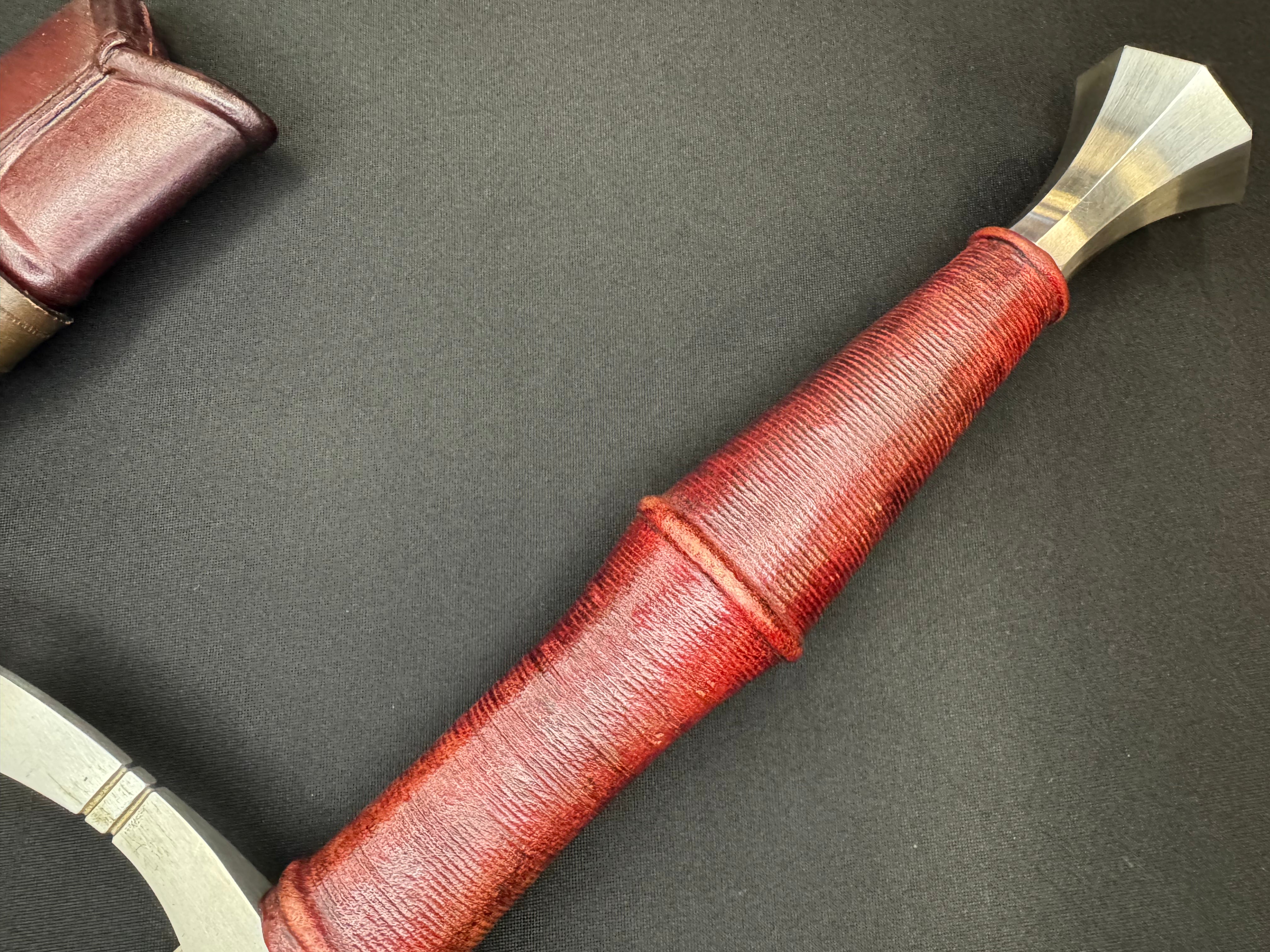 PREOWNED Valiant Armory Signature Series Malatesta 5160