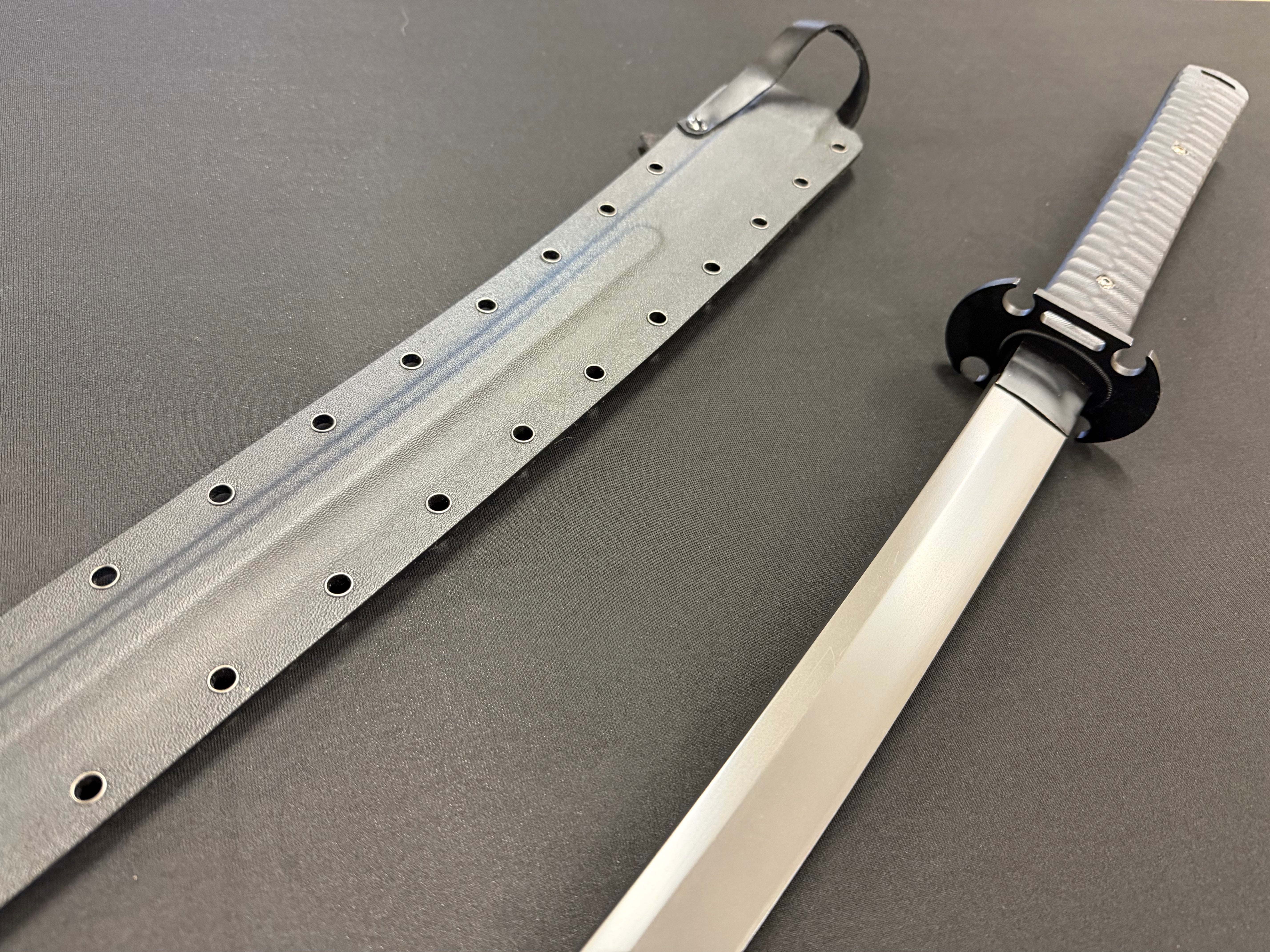 Cloudhammer Tactical Katana II - Assab88 with black titanium coating