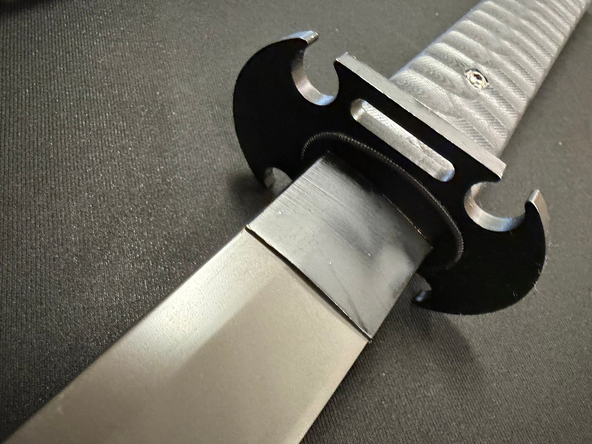 Cloudhammer Tactical Katana II - Assab88 with black titanium coating