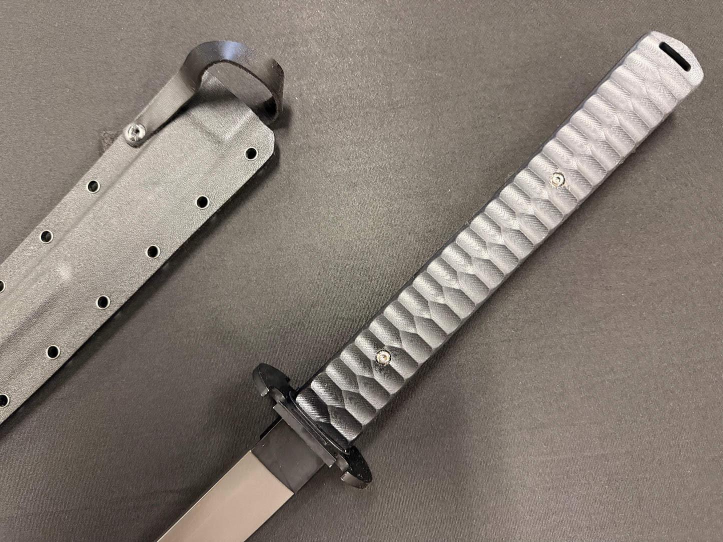 Cloudhammer Tactical Katana II - Assab88 with black titanium coating