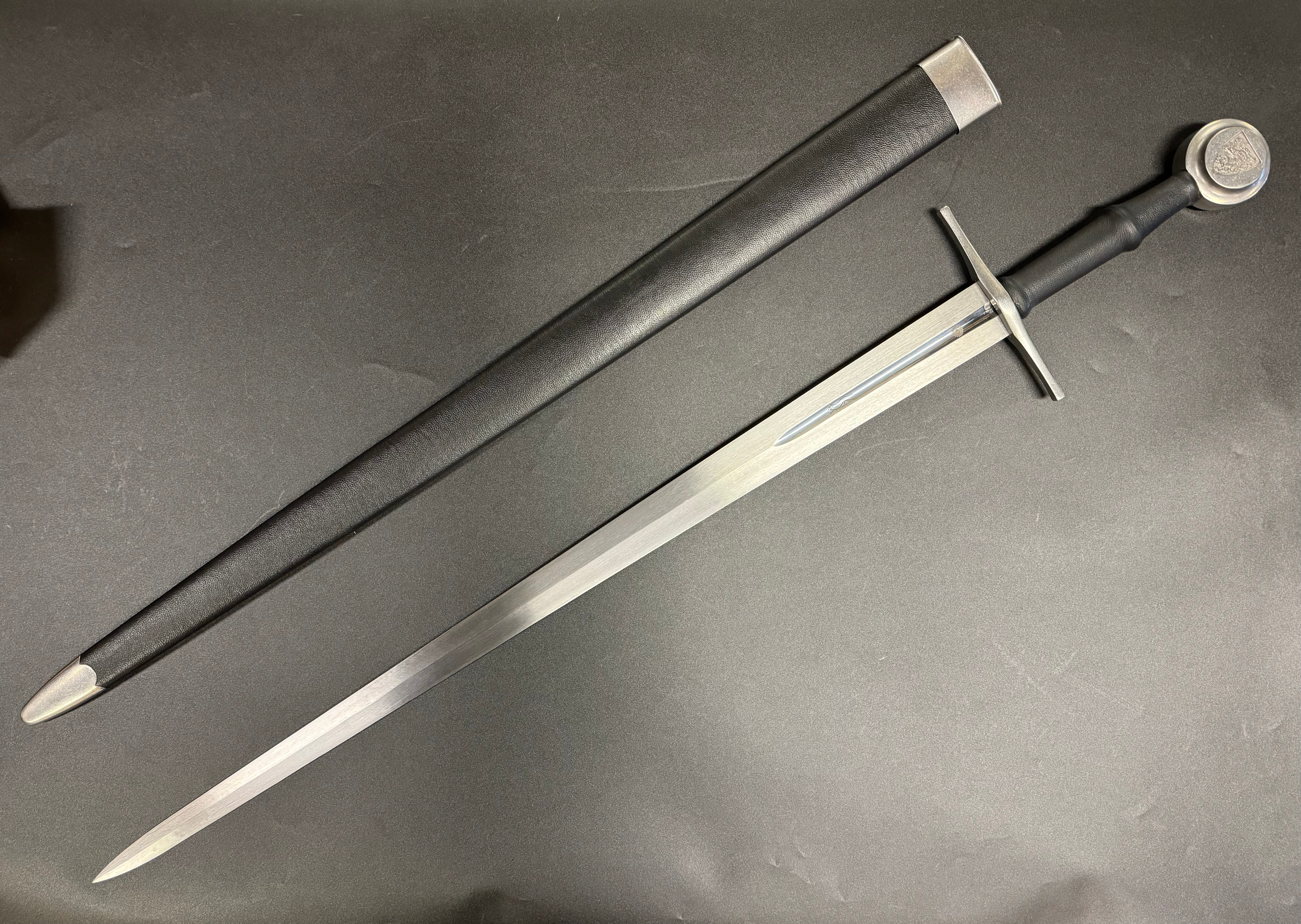 Hanwei Paul Chen Albrecht II Hand-and-a-half Sword